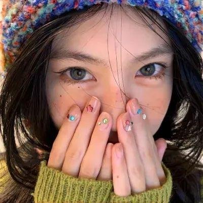 绿草如阴